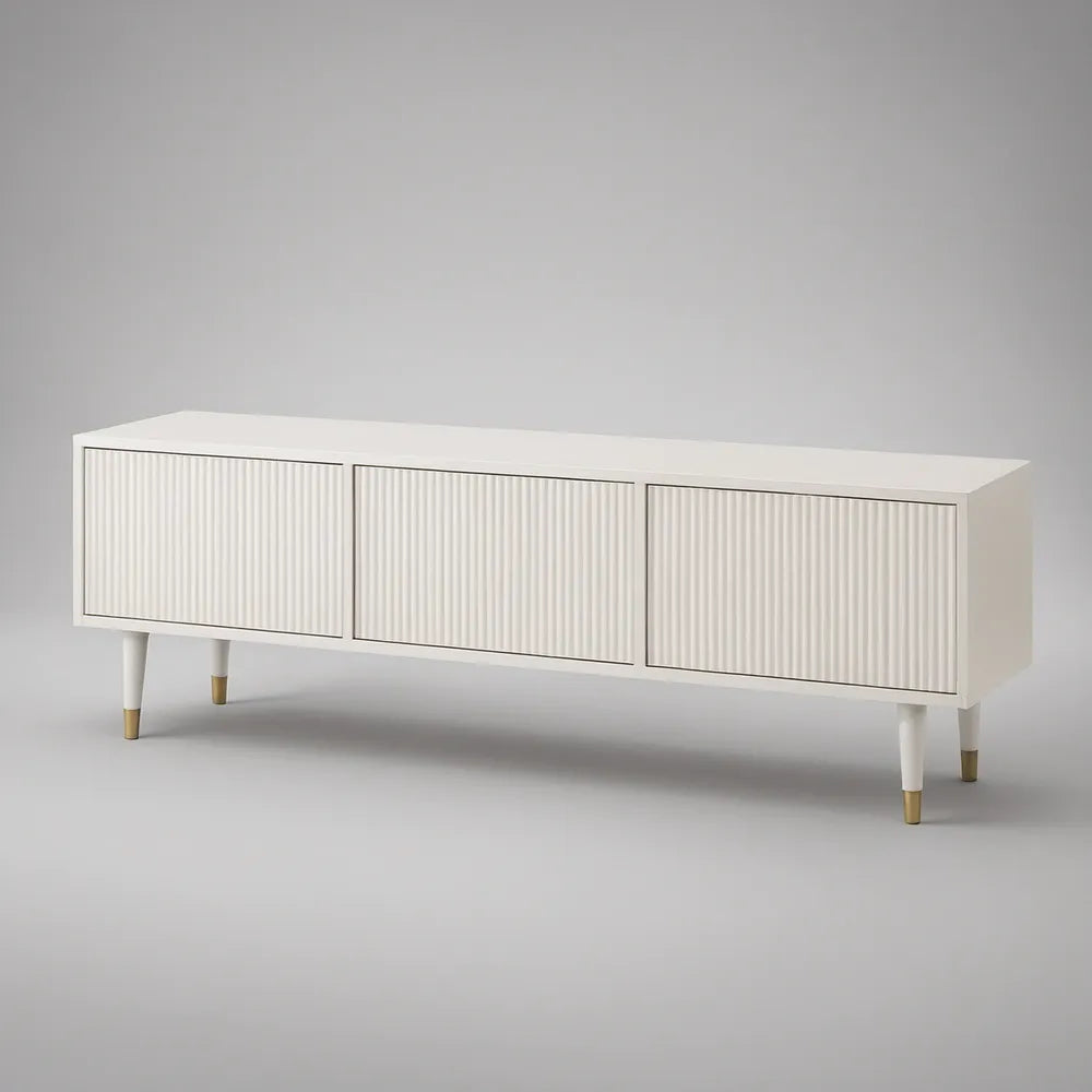 Biała szafka RTV 180 x 40 x 60 cm z ryflowanymi frontami MDF i złotymi akcentami